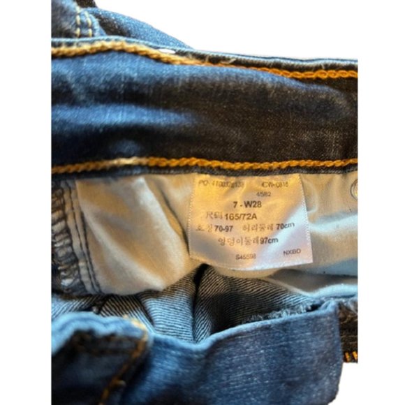 Distressed Ripped Patched Jeggings - Picture 10 of 10